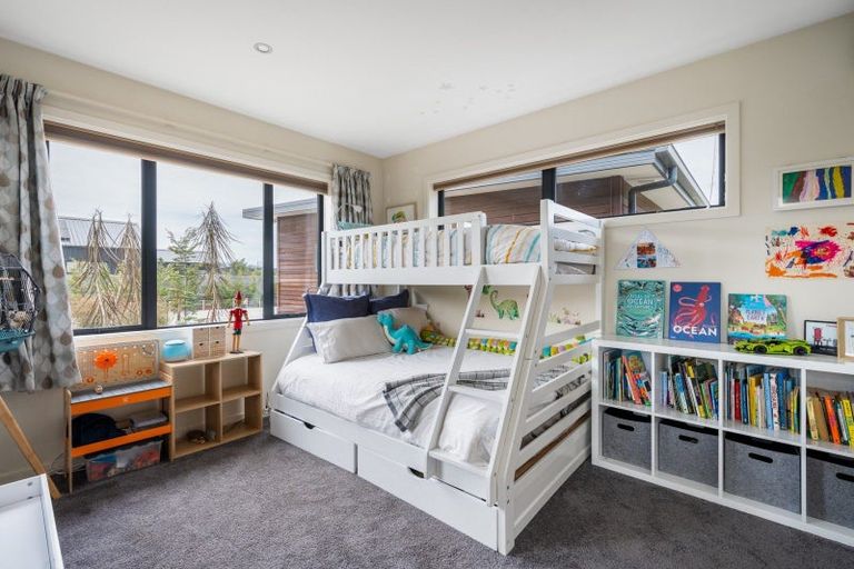 Photo of property in 4 Goldie Lane, Albert Town, Wanaka, 9305