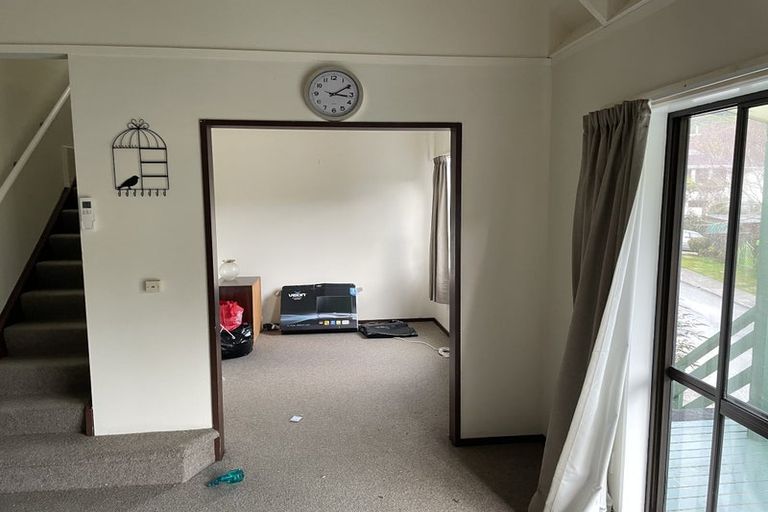 Photo of property in 7 Hazlewood Avenue, Karori, Wellington, 6012