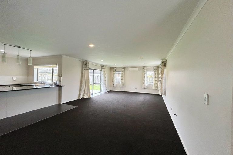 Photo of property in 11 Wessex Place, Rototuna North, Hamilton, 3210