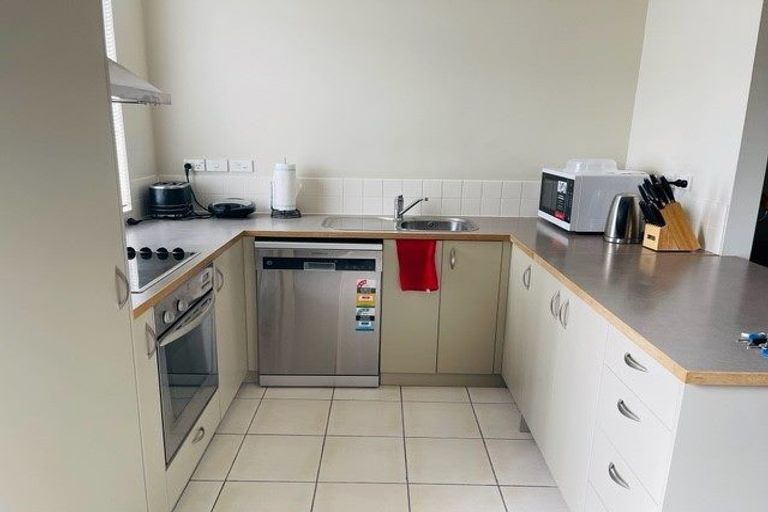 Photo of property in 3 Opito Way, East Tamaki, Auckland, 2013