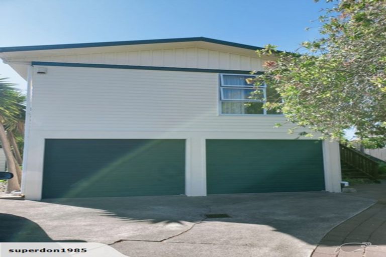 Photo of property in 49 Edgewater Drive, Pakuranga, Auckland, 2010