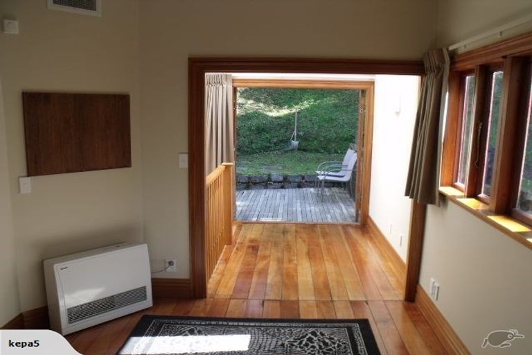 Photo of property in 27 Moffitt Street, Vogeltown, Wellington, 6021