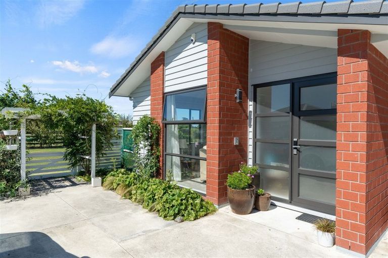 Photo of property in 15 Glen Wallace Road, Waipu, 0510