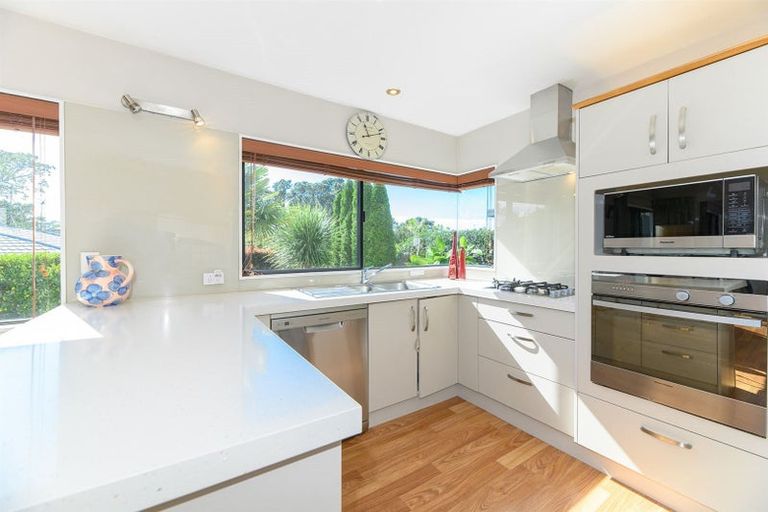 Photo of property in 1/43a Corunna Road, Milford, Auckland, 0620