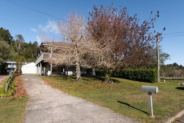 Photo of property in 32 Aoturoa Avenue, Rotoiti Forest, Rotorua, 3074