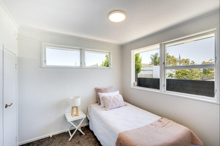 Photo of property in 113b Stortford Street, Saint Leonards, Hastings, 4120