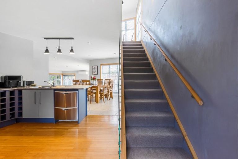 Photo of property in 33 Links Avenue, Mount Maunganui, 3116