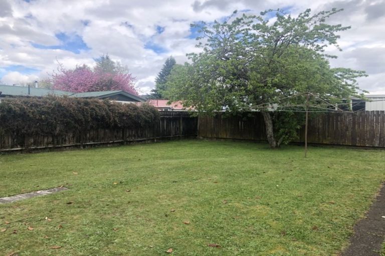 Photo of property in 12 Rangipoia Place, Turangi, 3334