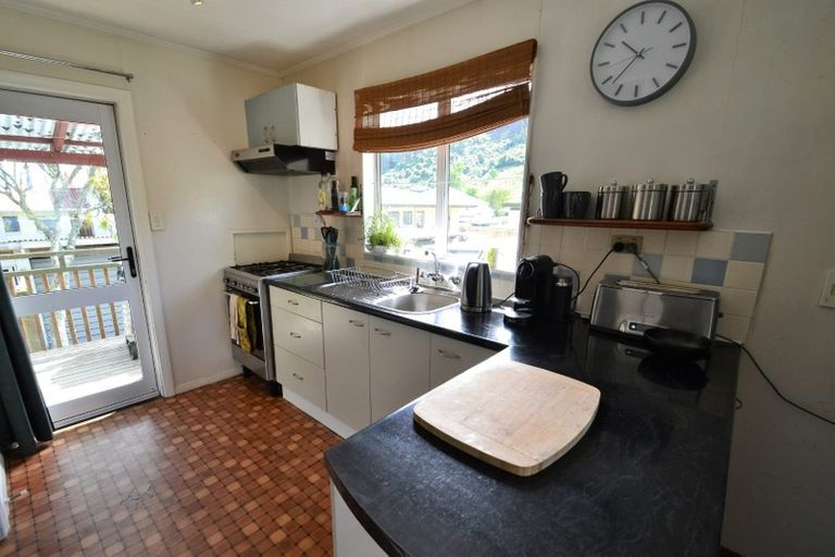 Photo of property in 6 Sowman Street, The Brook, Nelson, 7010