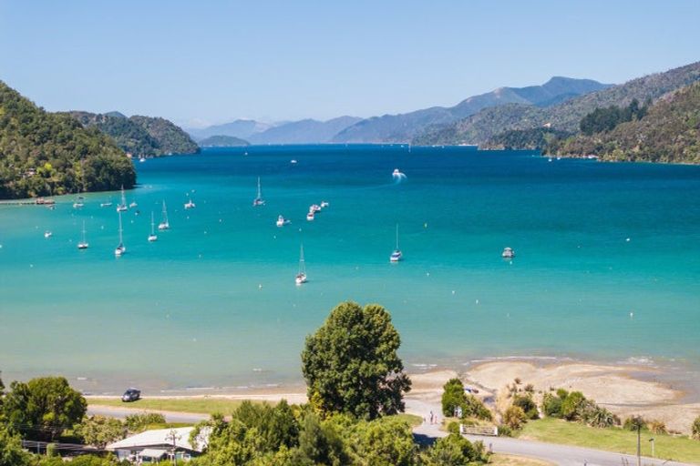 Photo of property in 1 Okiwa Place, Anakiwa, Picton, 7281