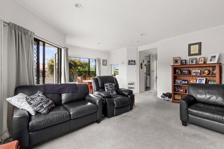 Photo of property in 27 Beaufort Mews, Taradale, Napier, 4112