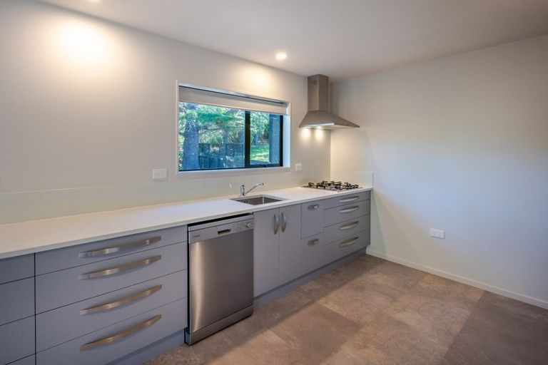 Photo of property in 3 Cedar Lane, Duvauchelle, 7581