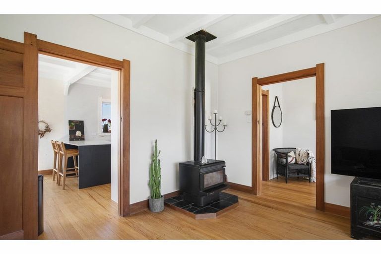 Photo of property in 21 France Street, Waiuku, 2123