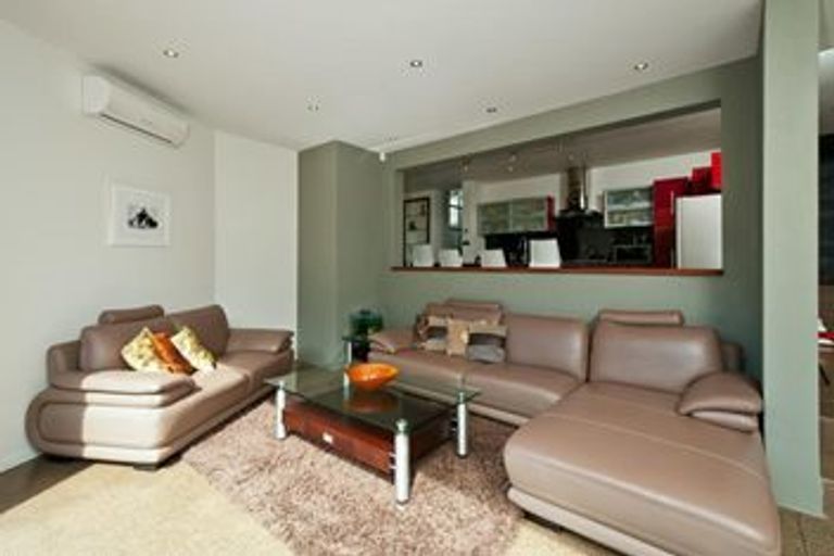 Photo of property in 86a Kowhai Road, Campbells Bay, Auckland, 0630