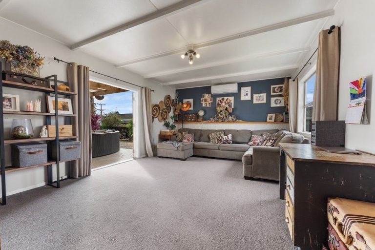 Photo of property in 16 Julia Street, Pahiatua, 4910