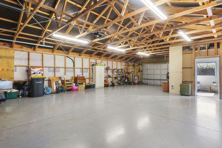 Photo of property in 21 Croftwood Lane, Harewood, Christchurch, 8051