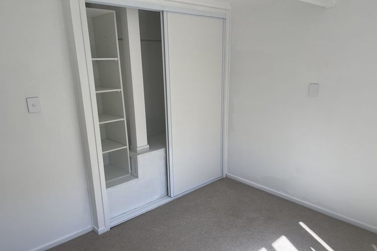 Photo of property in 48 Tiri Tiri Road, Birkdale, Auckland, 0626