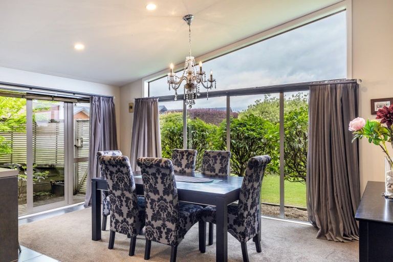 Photo of property in 10 Harling Close, Nukuhau, Taupo, 3330