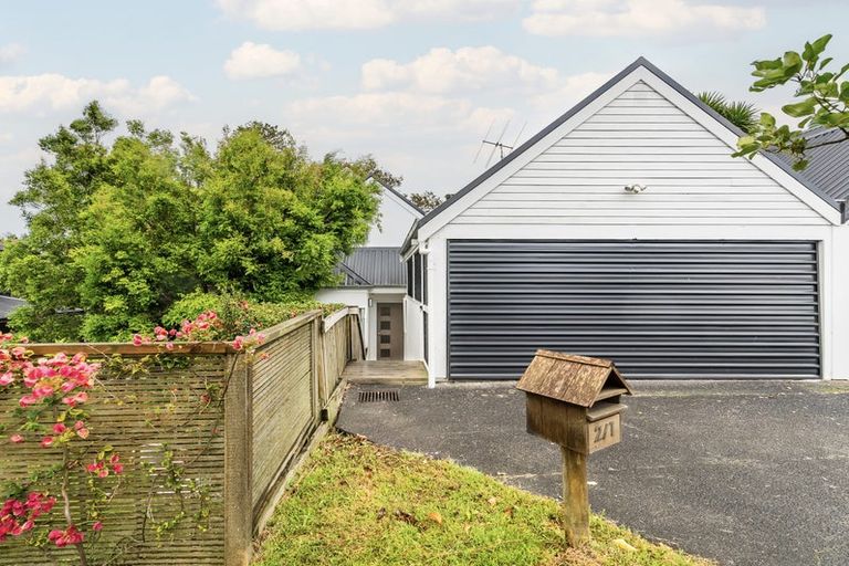 Photo of property in 2/1 Valley Road, Northcote, Auckland, 0626