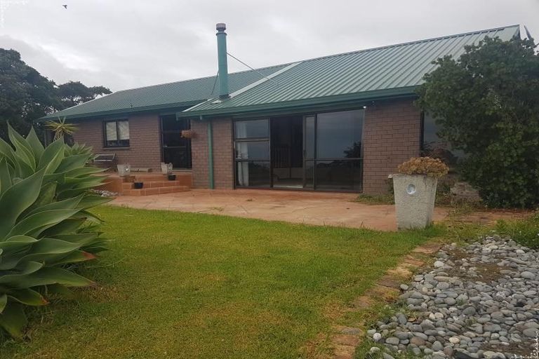 Photo of property in 155 Rockell Road, Whananaki, Hikurangi, 0181
