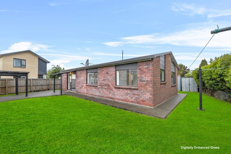 Photo of property in 6b Dickson Crescent, Hornby, Christchurch, 8042