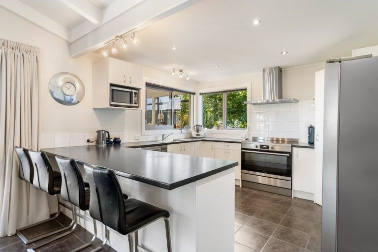 Photo of property in 8 Home Street, Winton, 9720