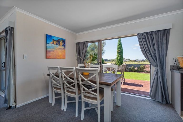 Photo of property in 48 Carina Way, Whitianga, 3510