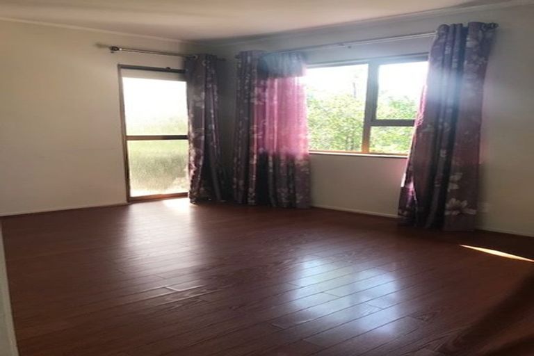 Photo of property in 1 Wisteria Way, Mairangi Bay, Auckland, 0630