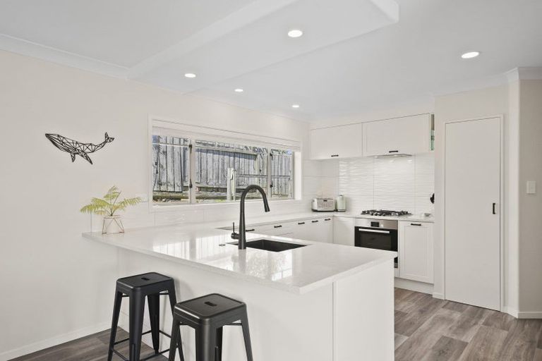 Photo of property in 15 Rochester Place, Bethlehem, Tauranga, 3110