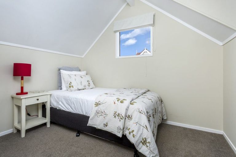Photo of property in 1/30 Ngataringa Road, Devonport, Auckland, 0624