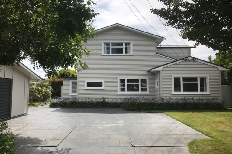 Photo of property in 60 Hamilton Avenue, Ilam, Christchurch, 8041