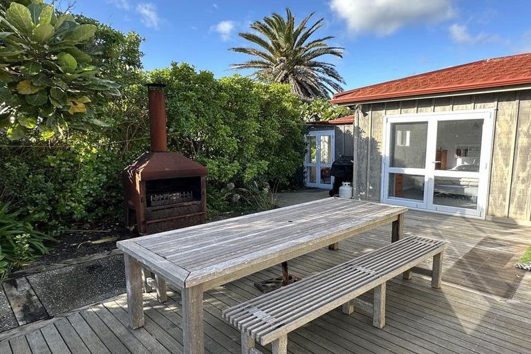 Photo of property in 23 Rodney Avenue, Te Horo Beach, Otaki, 5581