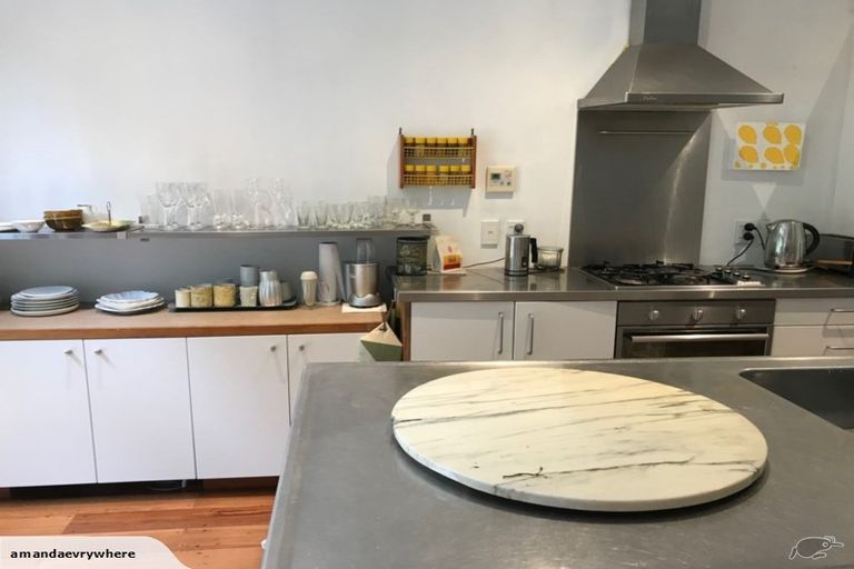 Photo of property in 16 Russell Terrace, Newtown, Wellington, 6021