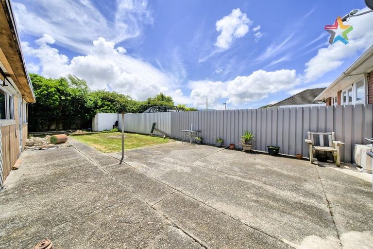 Photo of property in 255 Naenae Road, Naenae, Lower Hutt, 5011