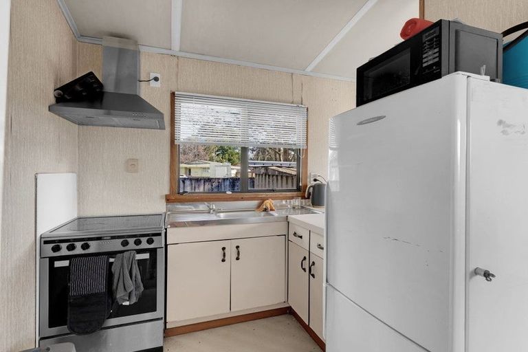 Photo of property in 43 Oakfield Crescent, Pukete, Hamilton, 3200