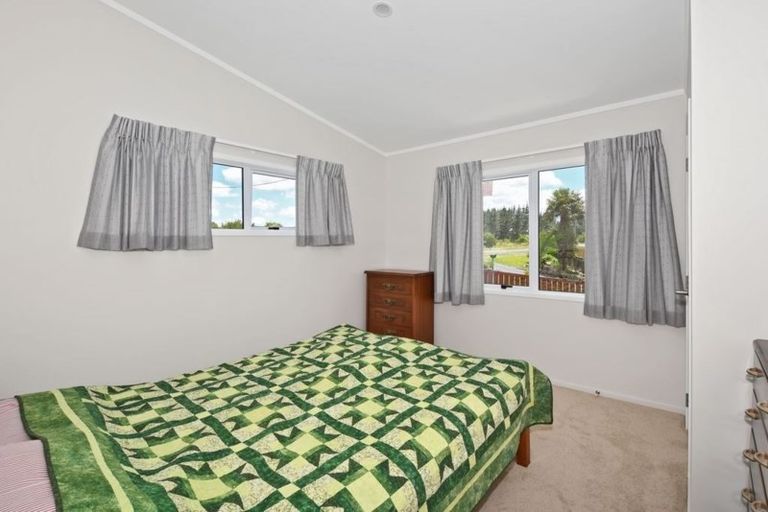 Photo of property in 3 Boundary Road, Hikurangi, 0114