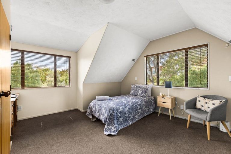 Photo of property in 4 Te Mata Peak Road, Havelock North, 4130