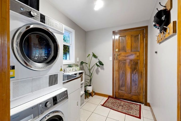 Photo of property in 35 Winters Road, Redwood, Christchurch, 8051