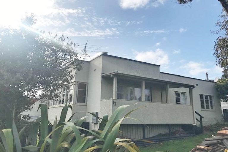 Photo of property in 17 Posa Avenue, Henderson, Auckland, 0612