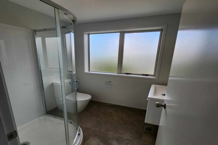 Photo of property in 4c Bosun Place, Te Atatu Peninsula, Auckland, 0610