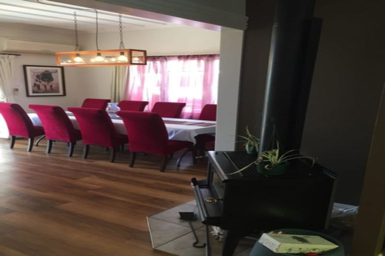 Photo of property in 3 Lucy Road, Bluff Hill, Napier, 4110