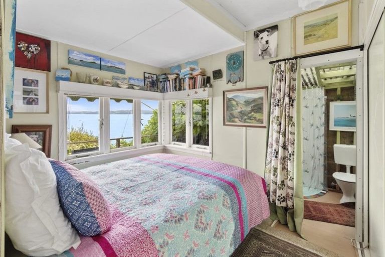 Photo of property in 91 Kawakawa Bay Coast Road, Kawakawa Bay, Papakura, 2585