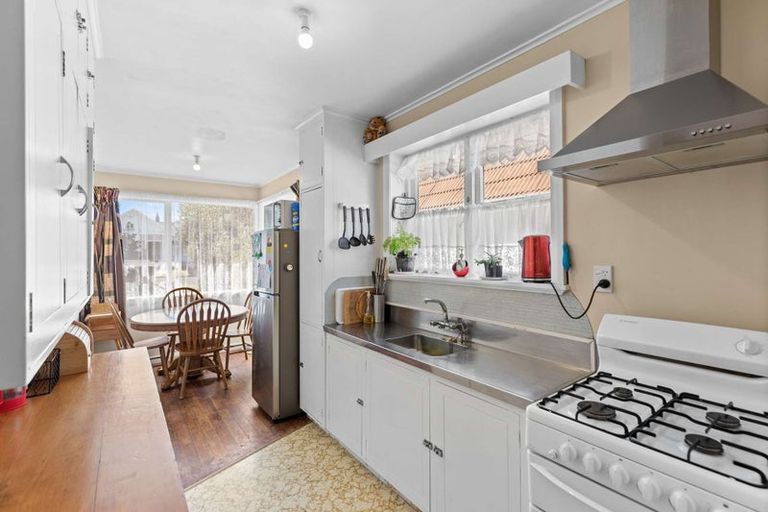 Photo of property in 49 Caius Avenue, Gonville, Whanganui, 4501