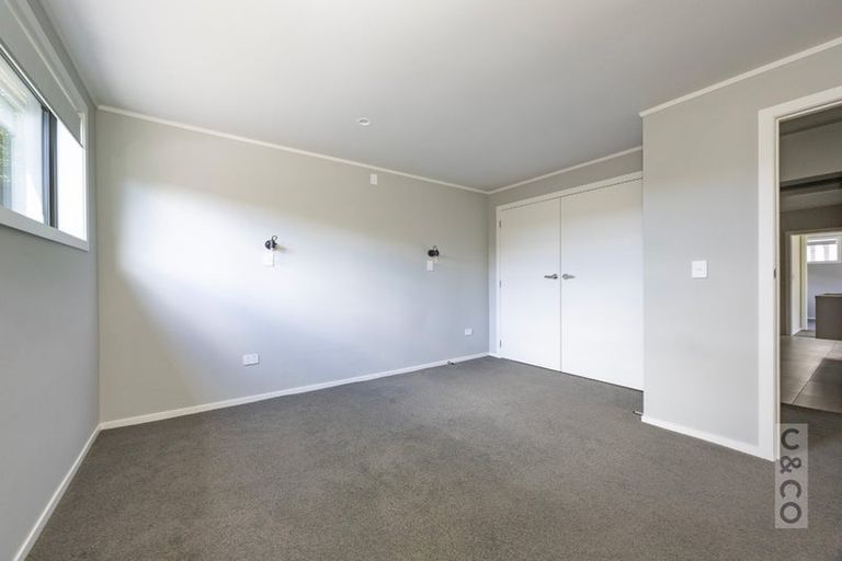 Photo of property in 19 Maude Street, Riverhead, 0820