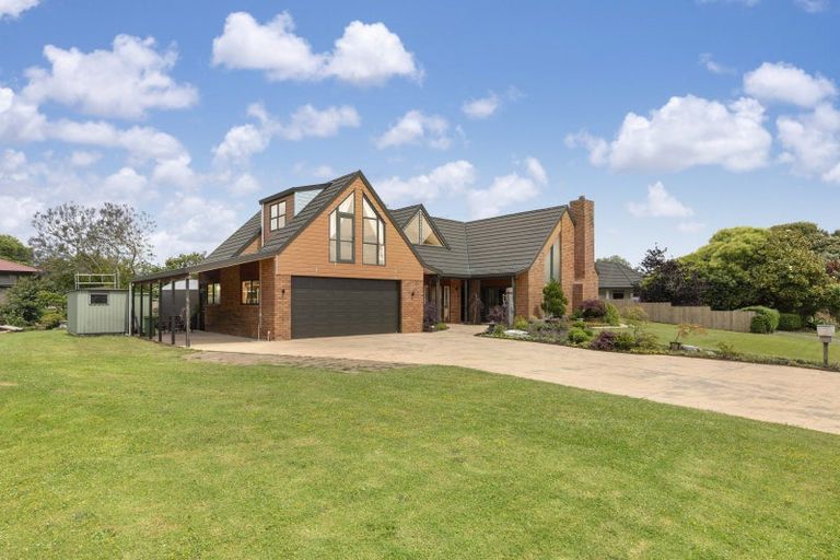 Photo of property in 8 Mark Williams Place, Clevedon, Papakura, 2582