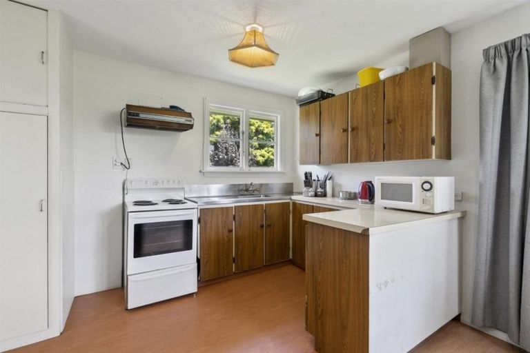 Photo of property in 3 Reynolds Avenue, Bishopdale, Christchurch, 8053