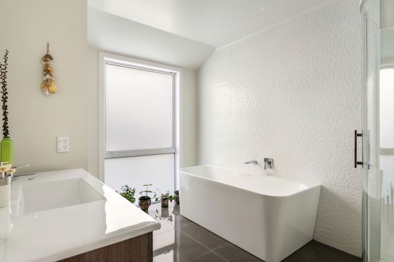 Photo of property in 38 Marino Grove, Richmond, 7020