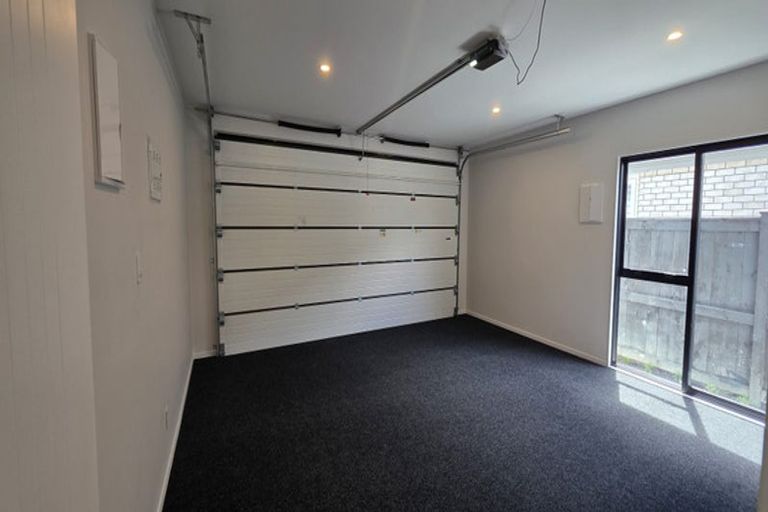 Photo of property in 12 Kanono Way, Helensville, 0800