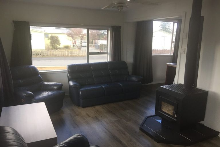 Photo of property in 18 Jollie Road, Twizel, 7901