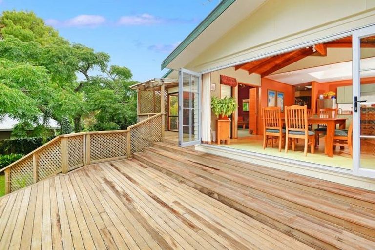 Photo of property in 50 Moore Street, Hillcrest, Auckland, 0627